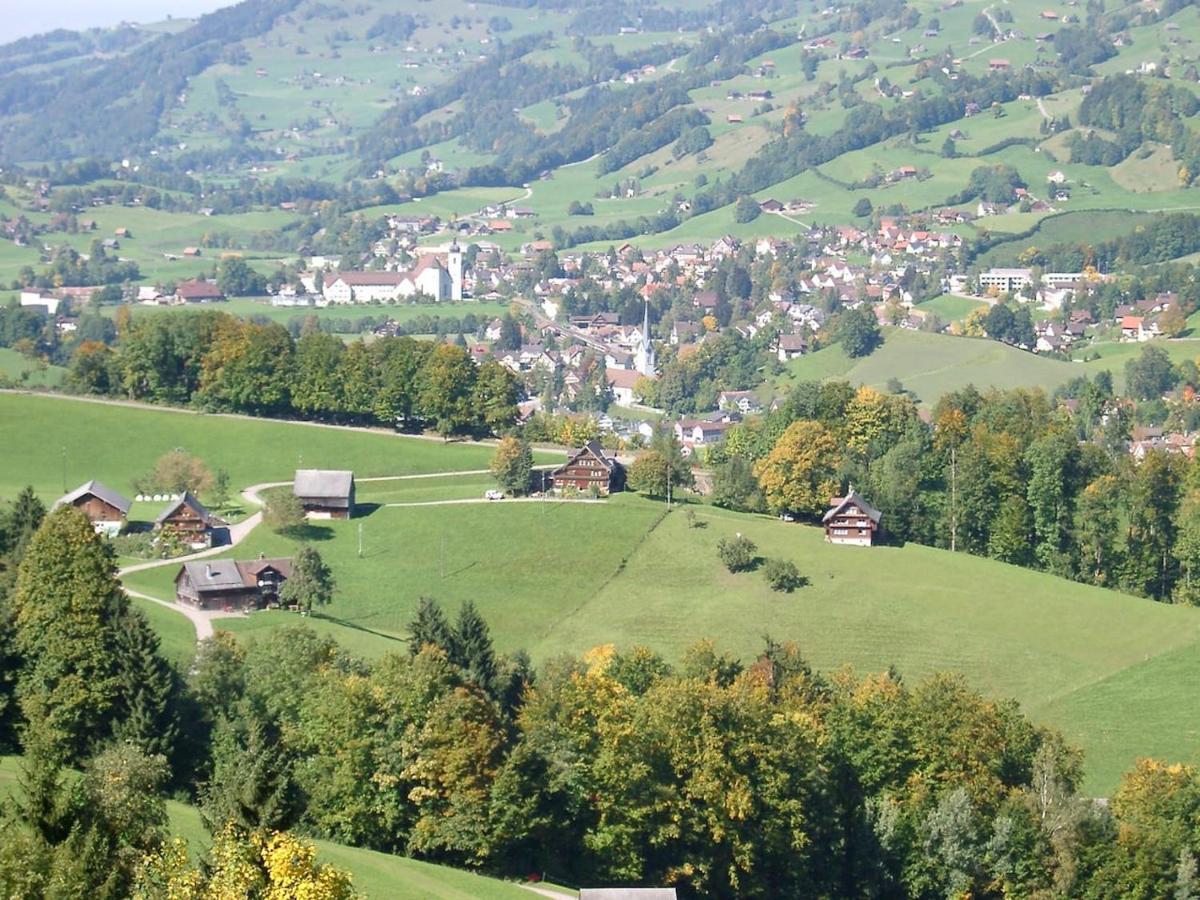 Zwinglis Ferienwohnung Nesslau Exteriör bild